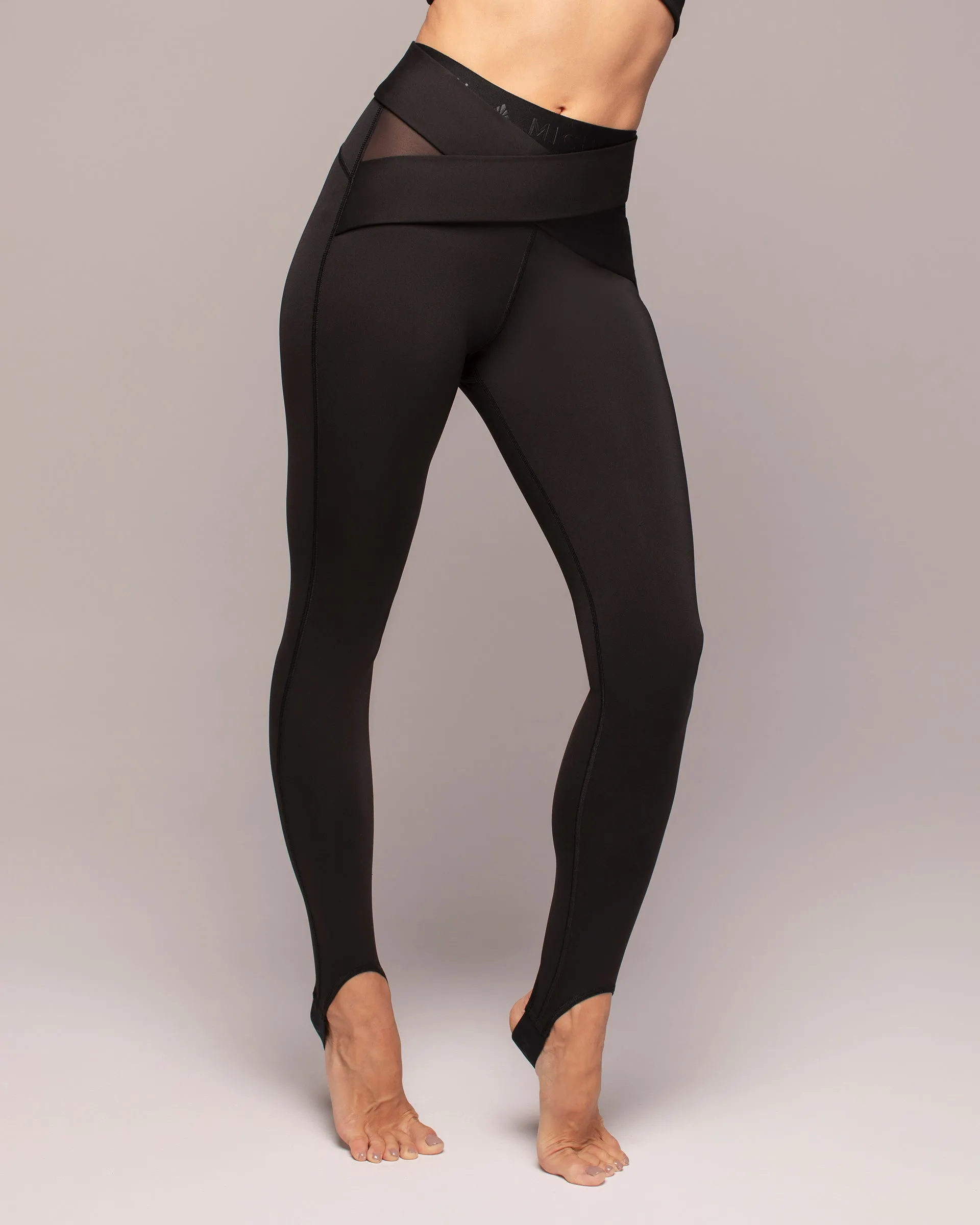 Ascent Wrap Legging | Black MICHI