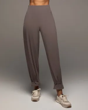 Avant Pant | Deep Taupe MICHI