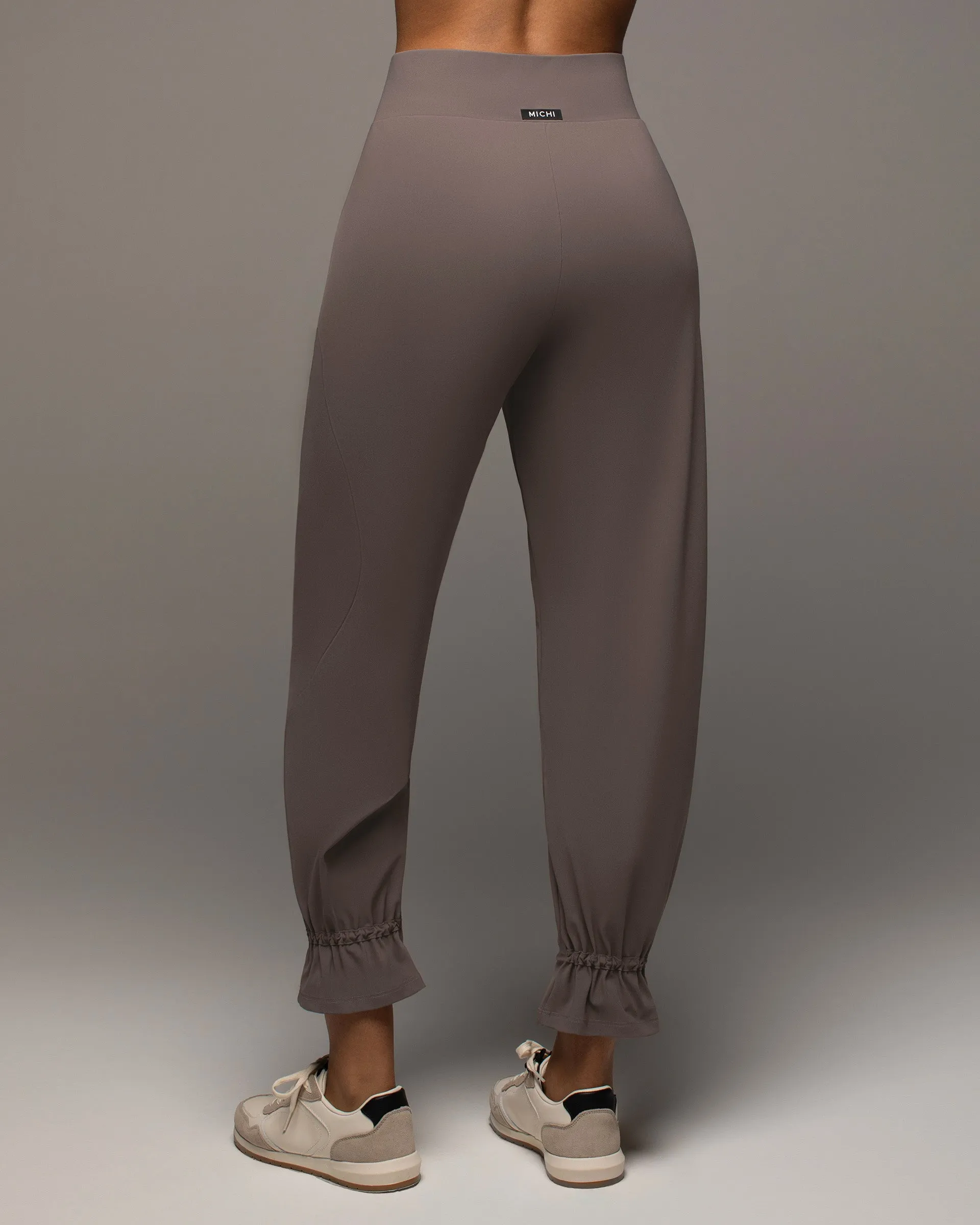 Avant Pant | Deep Taupe MICHI