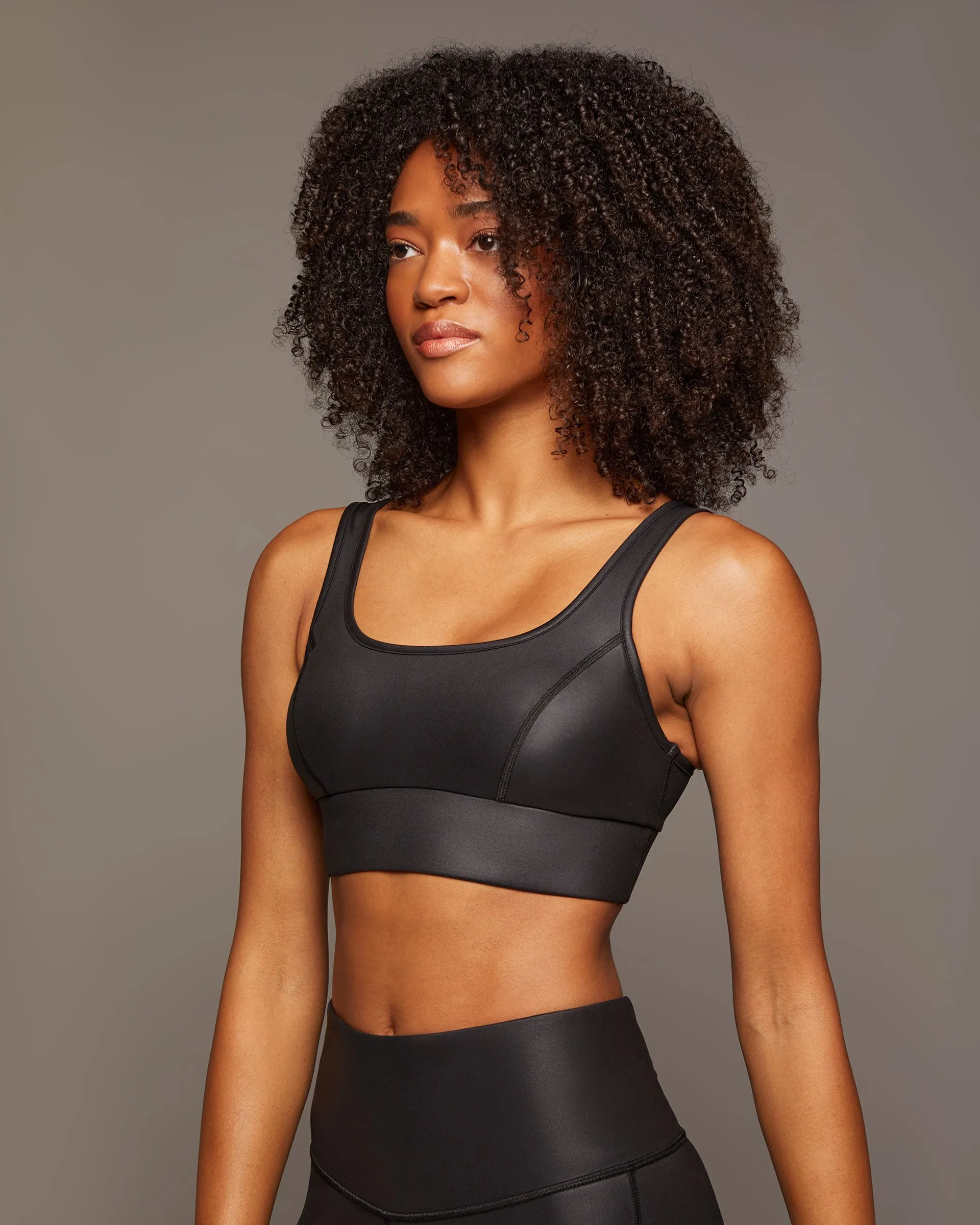 Basal Gloss Longline Bra | Black MICHI