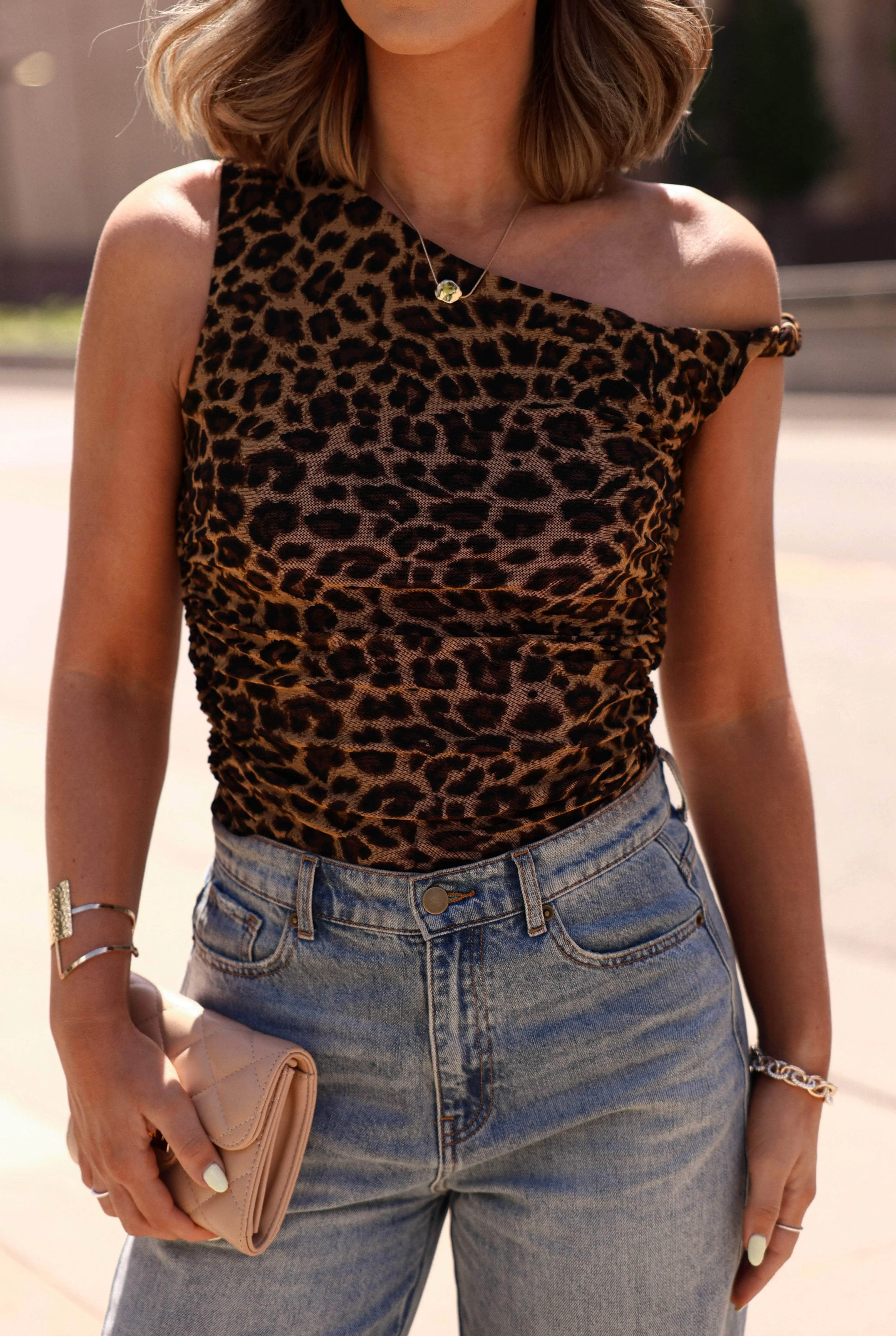Can't Be Tamed Top