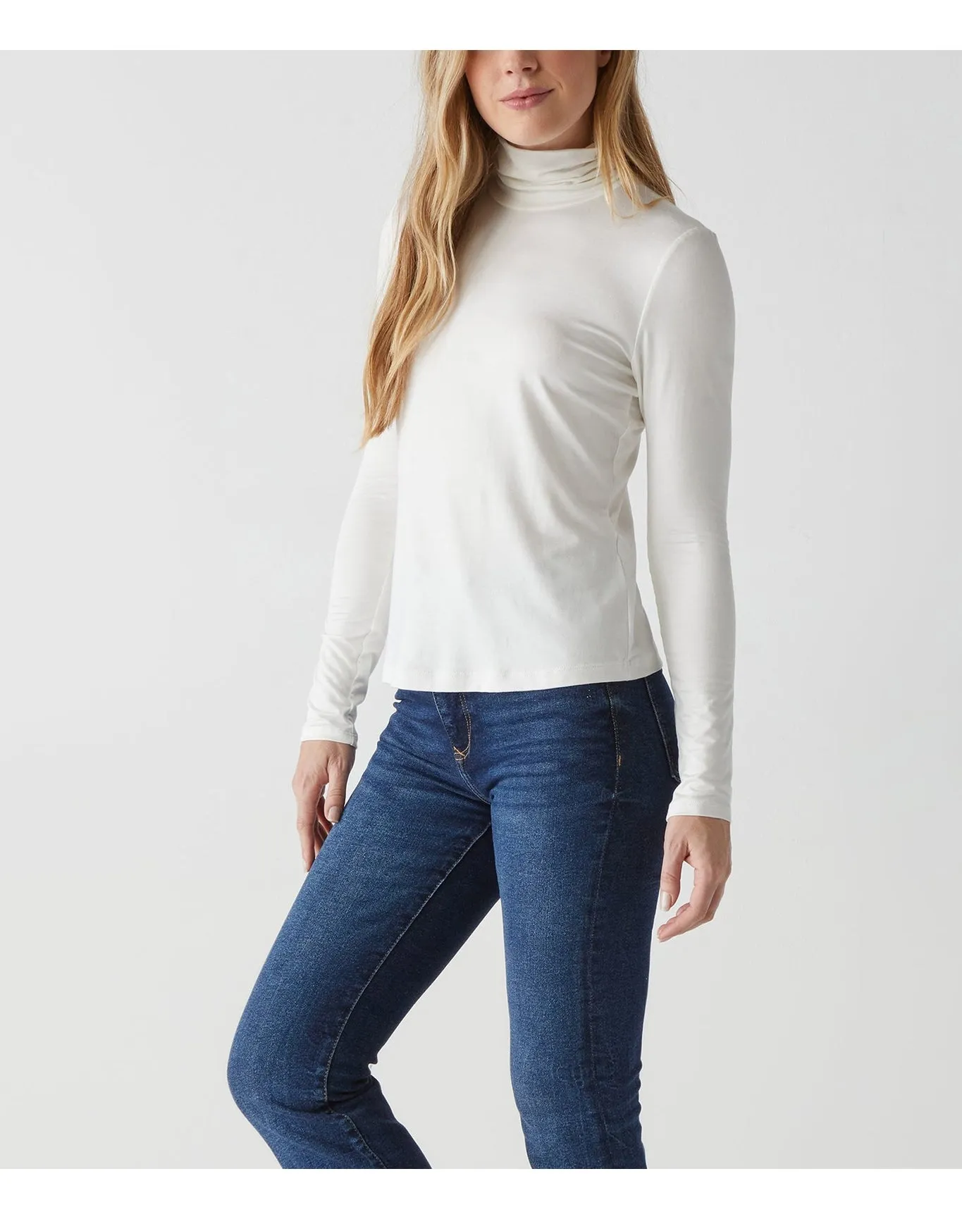 Clara Turtleneck | Chalk MICHAEL STARS