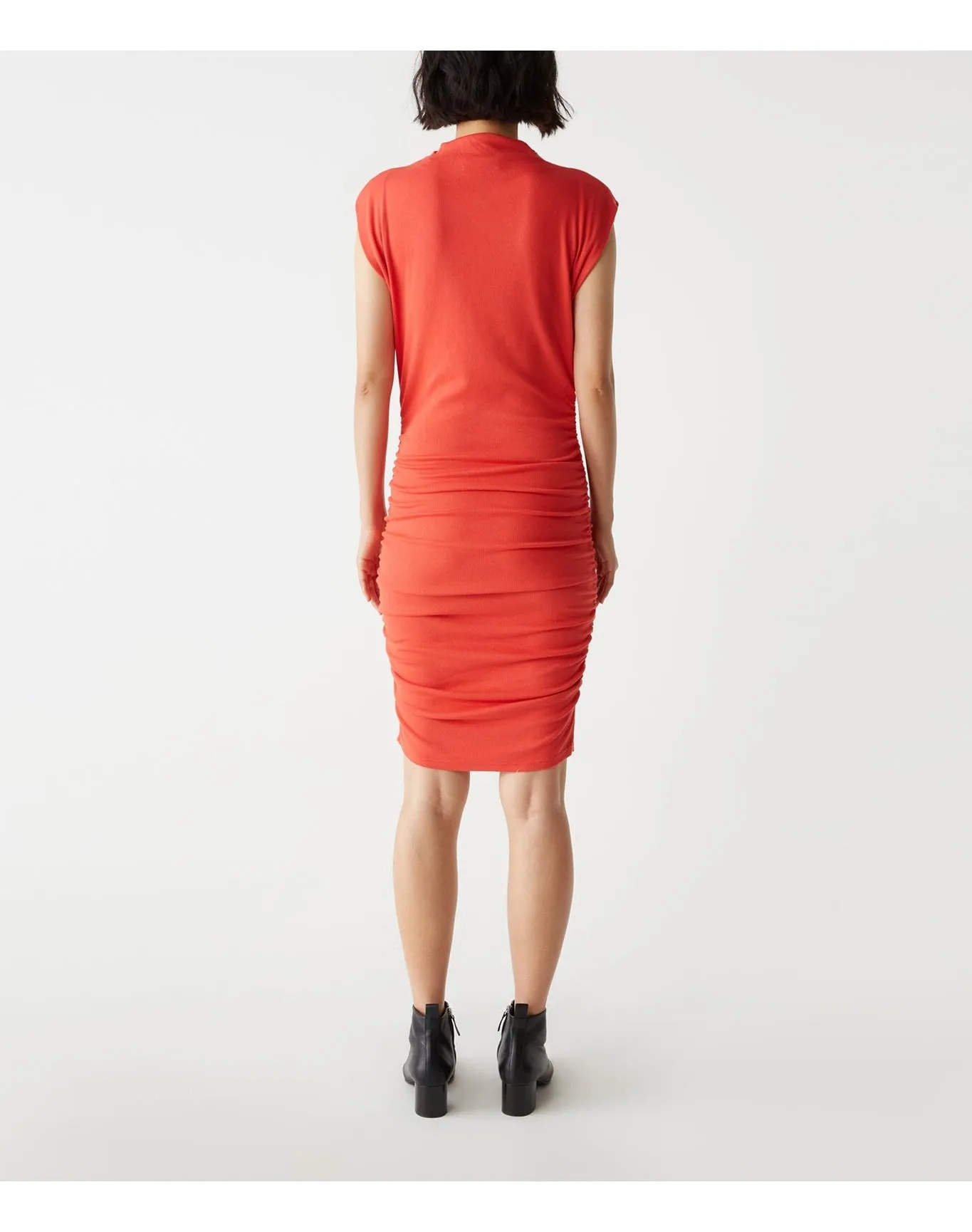 Gia Ribbed Power Shoulder Dress | Cherry MICHAEL STARS