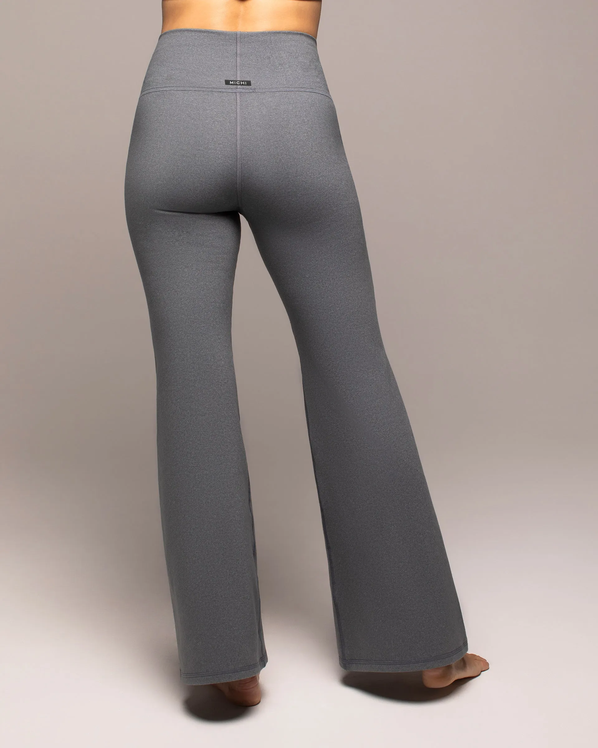 Instinct Warm Compression Flared Legging | Granite Grey MICHI