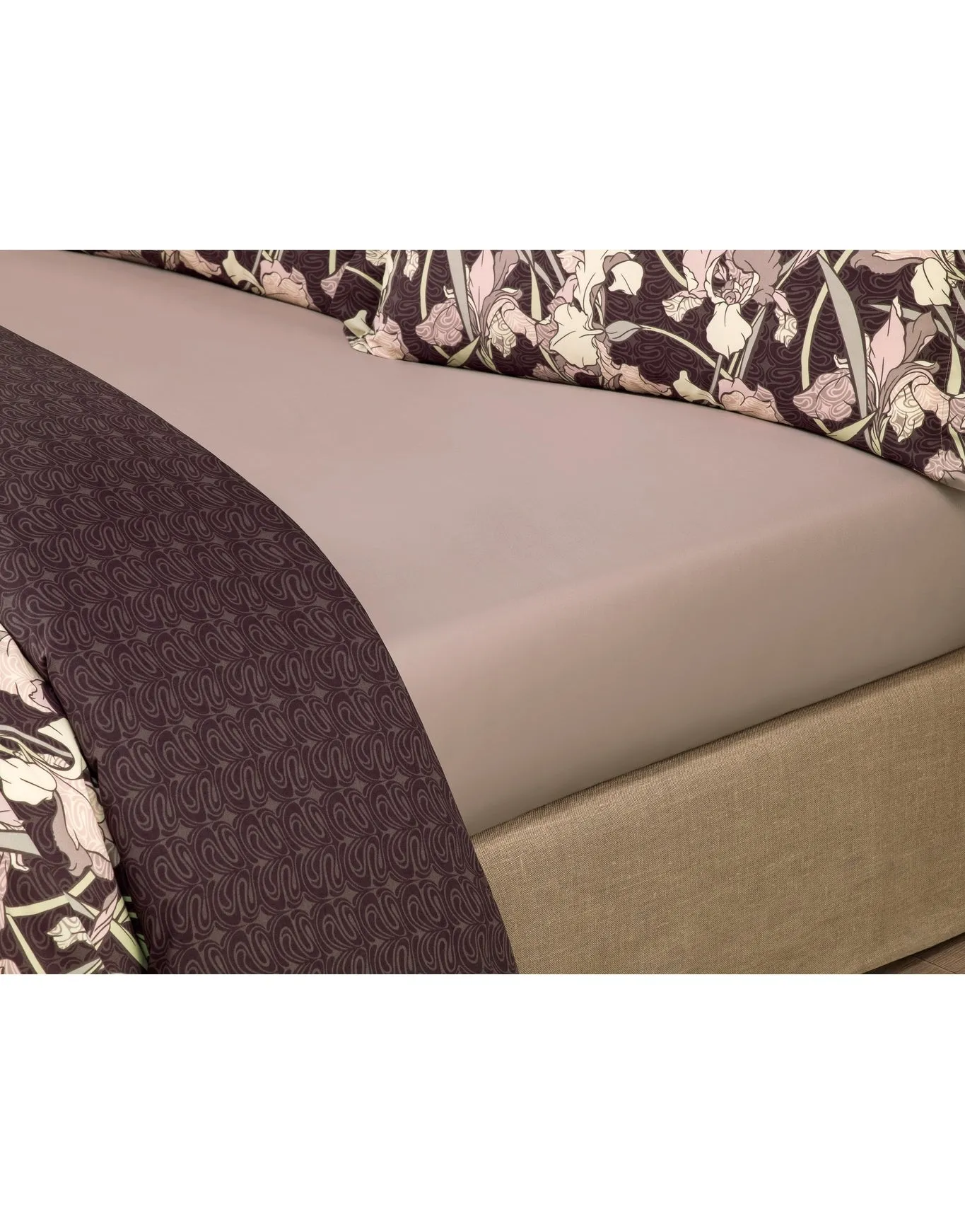 Izabella Fitted Sheet | Violet TOGAS