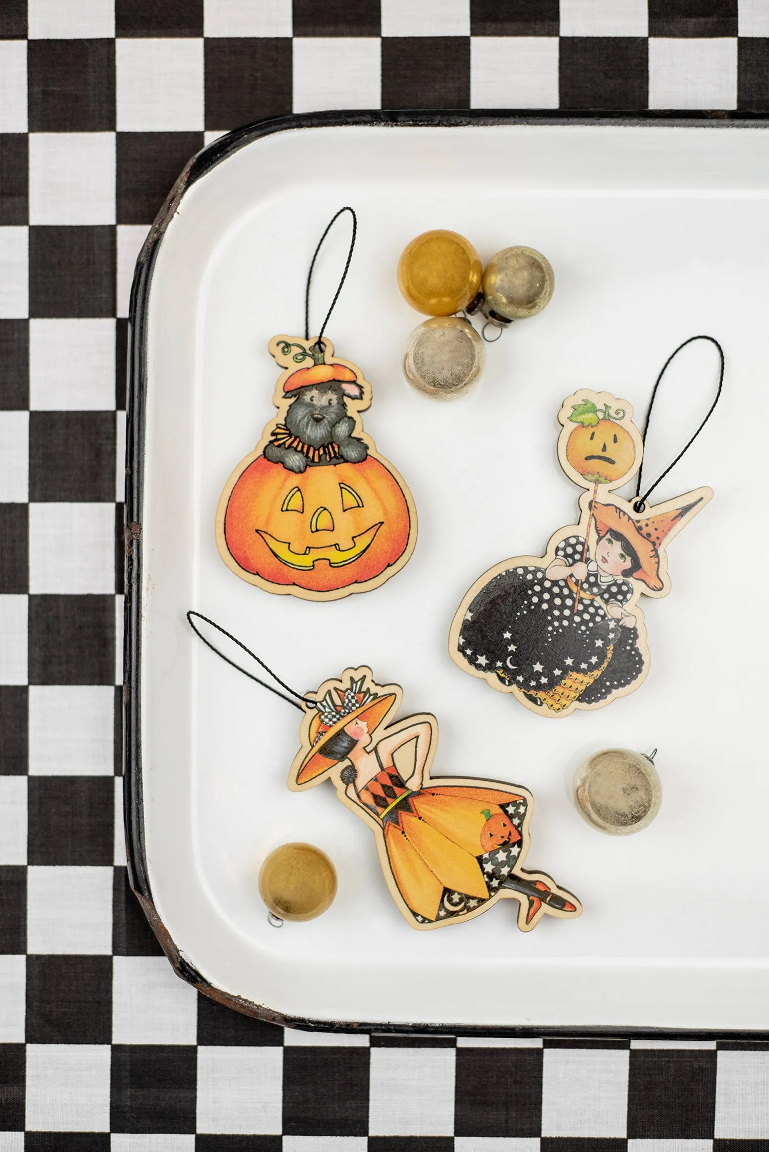 Light Up Halloween Wooden Ornament