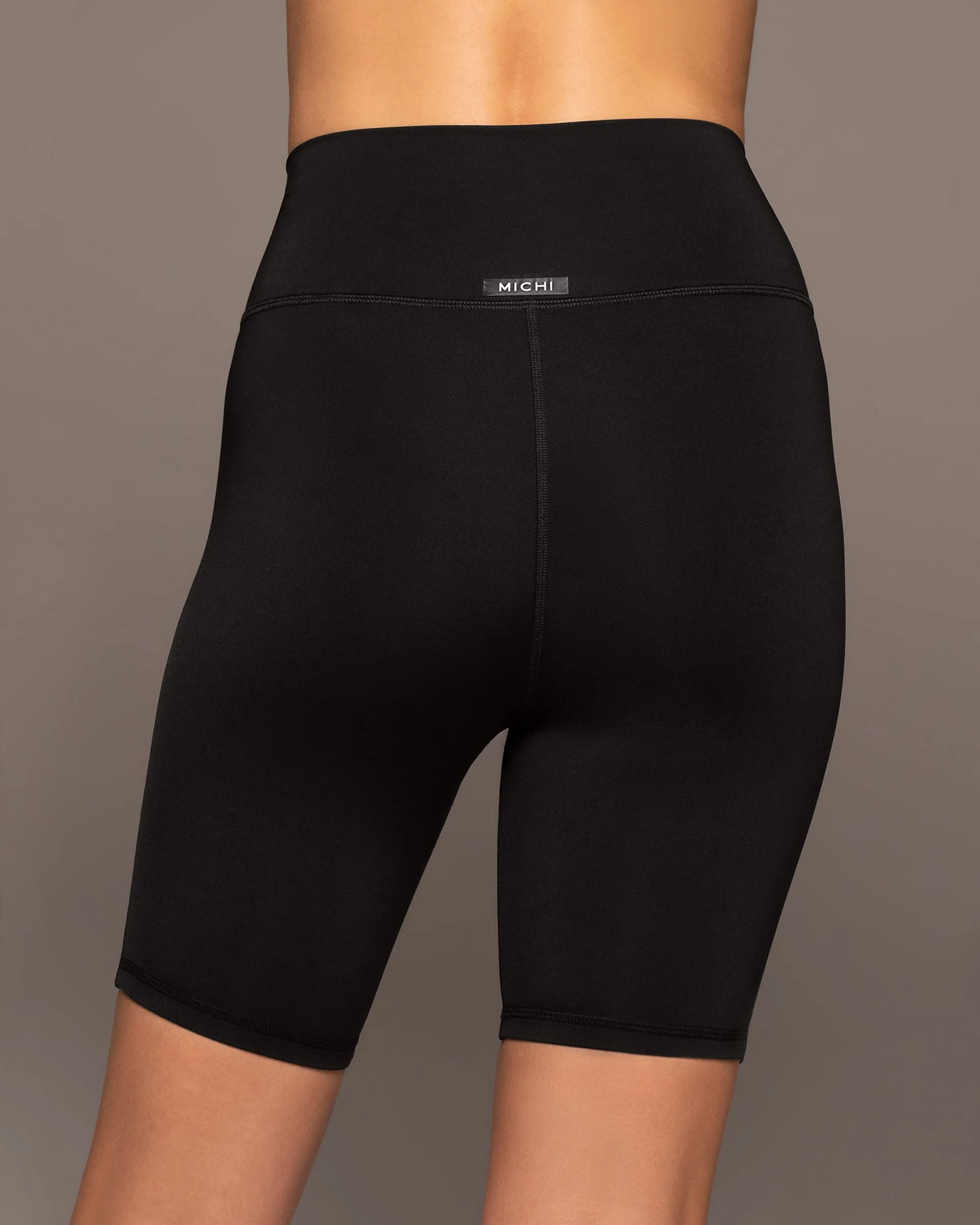 Ray Bike Short 7 1/2 Inch | Black MICHI