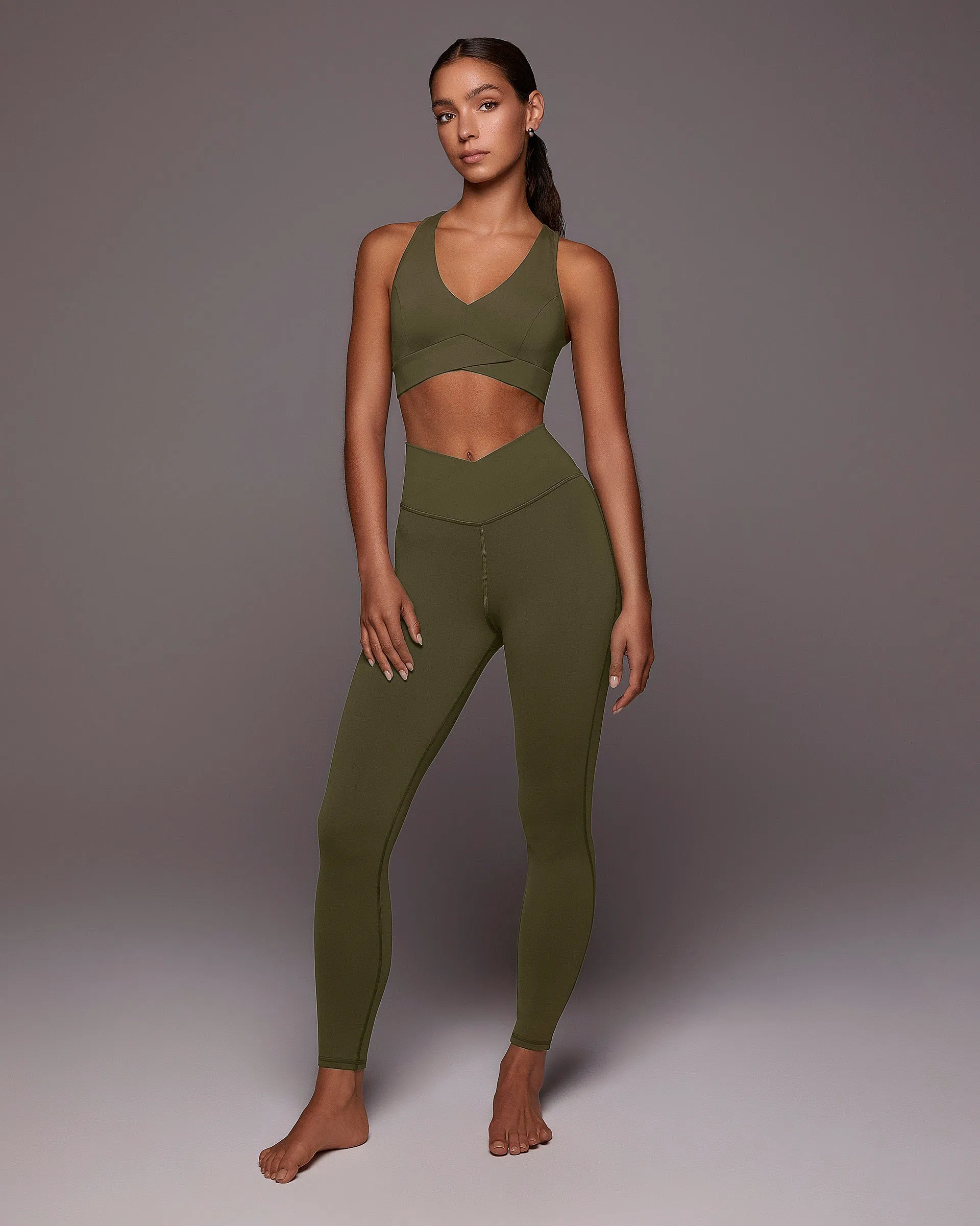 Ray V-Neck Longline Bra | Olive MICHI