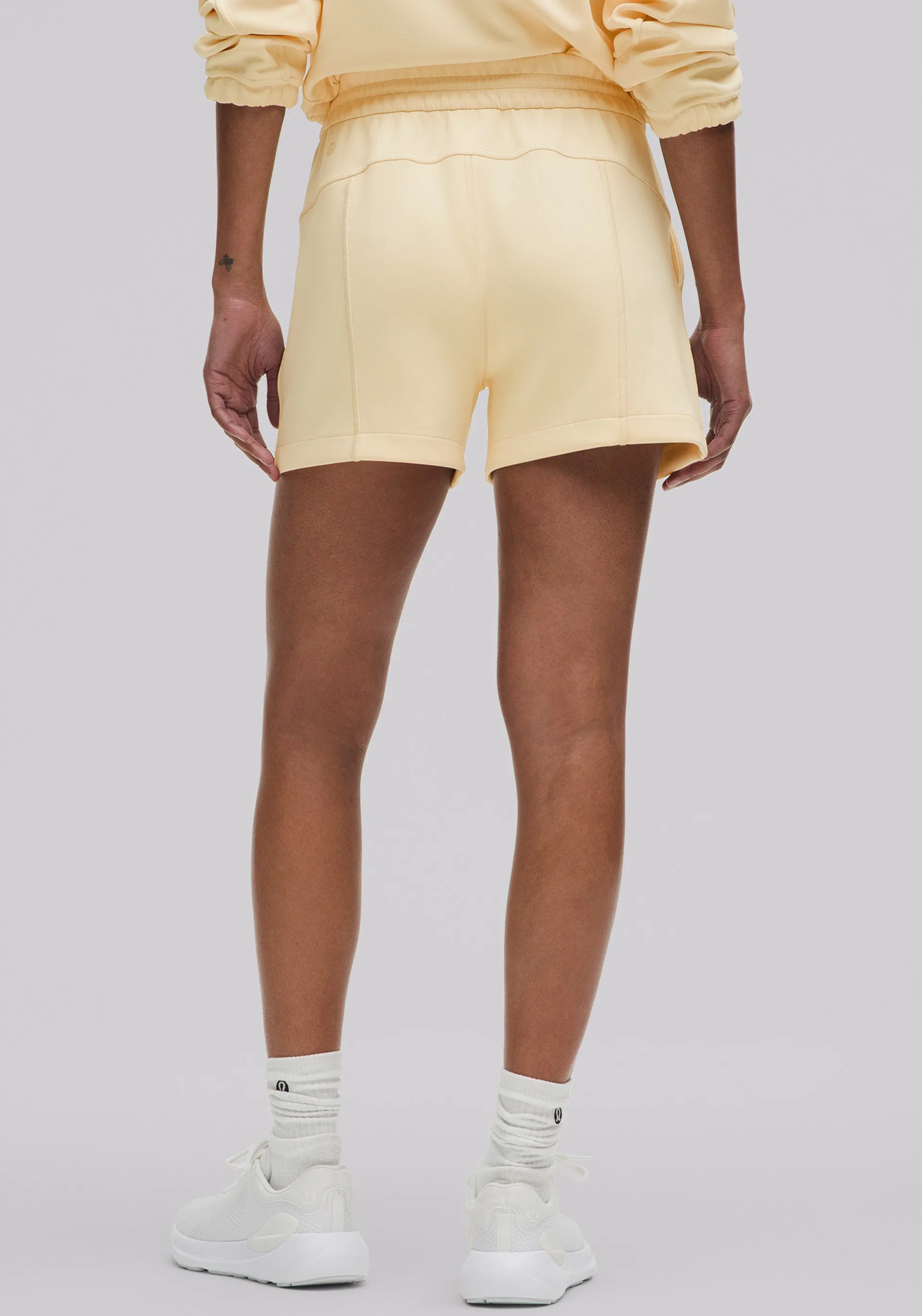 Softstreme High-Rise Short 4"