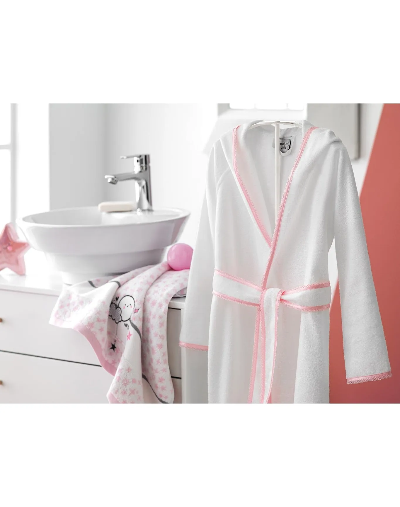 Tracy Bathrobe | White TOGAS