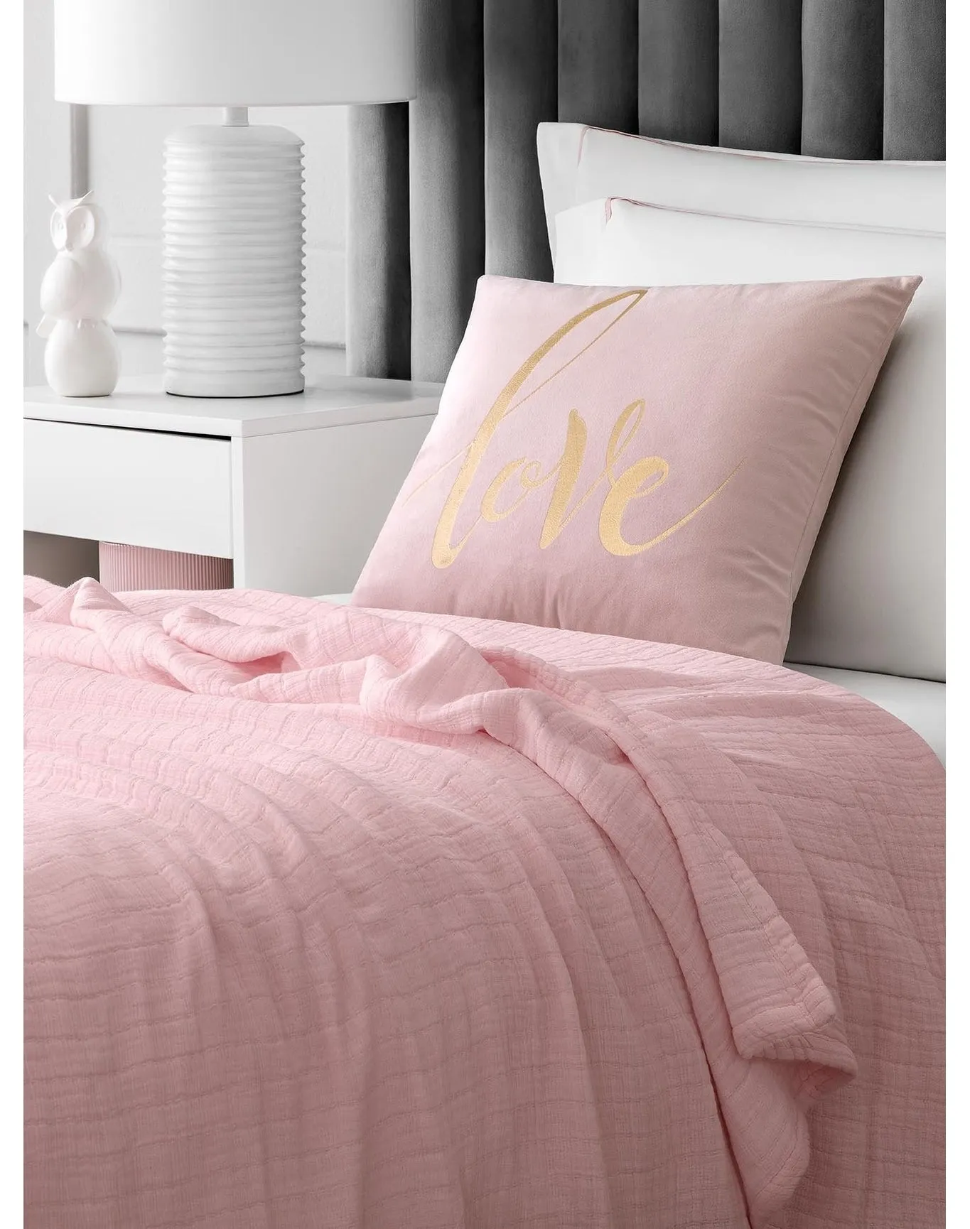 Tracy Bedcover | Pink TOGAS